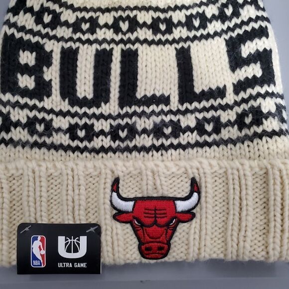 NBA Chicago Bulls Ultra Game Pom Cuffed Beanie Cap Beige/red/BLK Knit Winter Hat - Picture 2 of 6